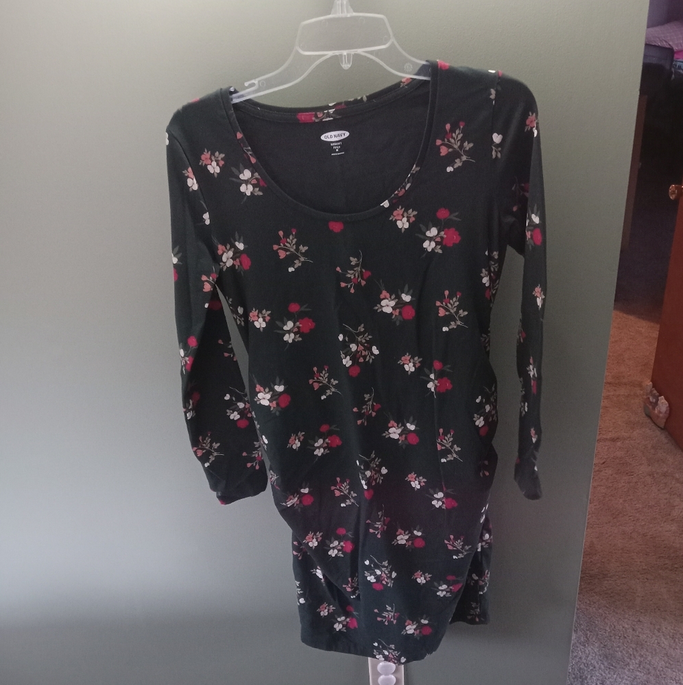 Floral maternity dress